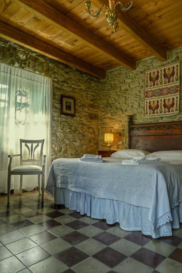Cortis Antigas Bed & Breakfast Gesturi Eksteriør bilde